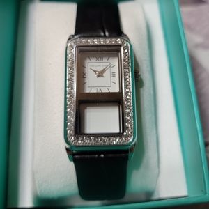 Origami Owl Storyteller Living Locket Watch